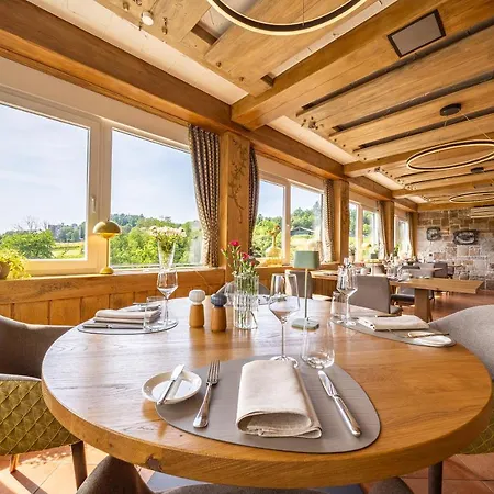 Weinhotel Pfeffer & Salz 3* 겐넨바흐