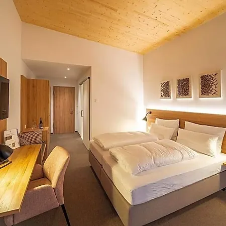 Weinhotel Pfeffer & Salz ホテル 3*