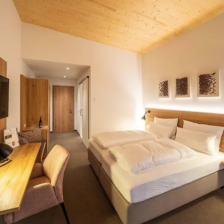 Weinhotel Pfeffer & Salz 호텔 겐넨바흐